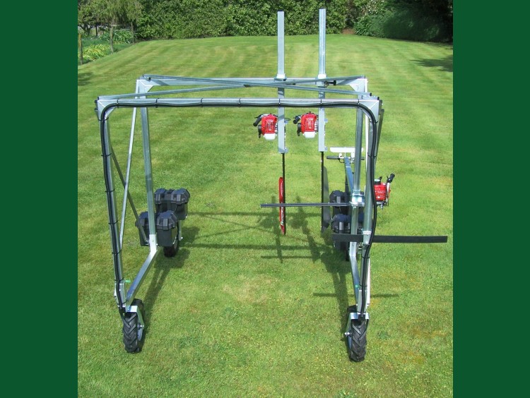 Straddle Trimmer front v2